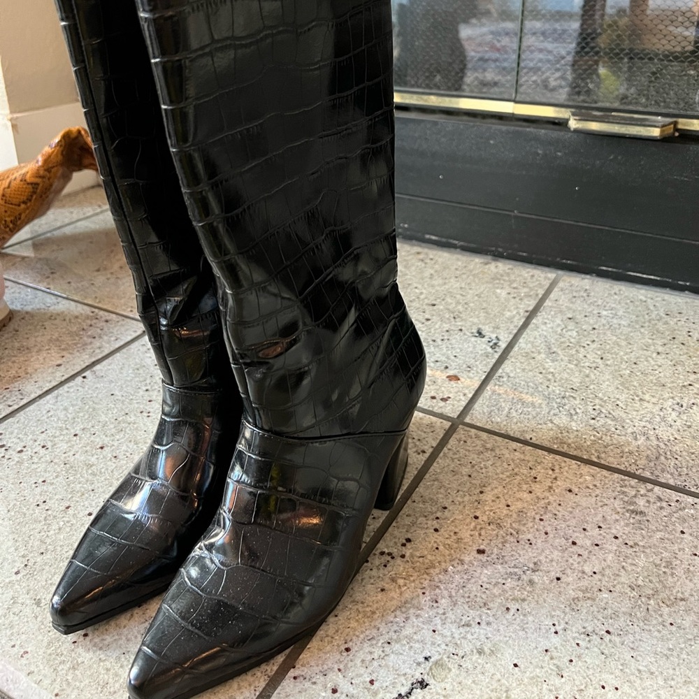 Black boots